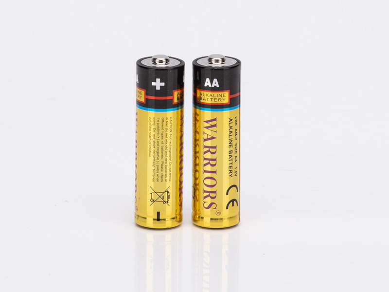 Pilas alcalinas Warriors LR6 de 1,5 V: energía asequible